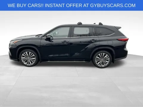 Photos of 2020 Toyota Highlander Platinum for sale in Omaha, NE at Gregg Young Chevrolet - Omaha