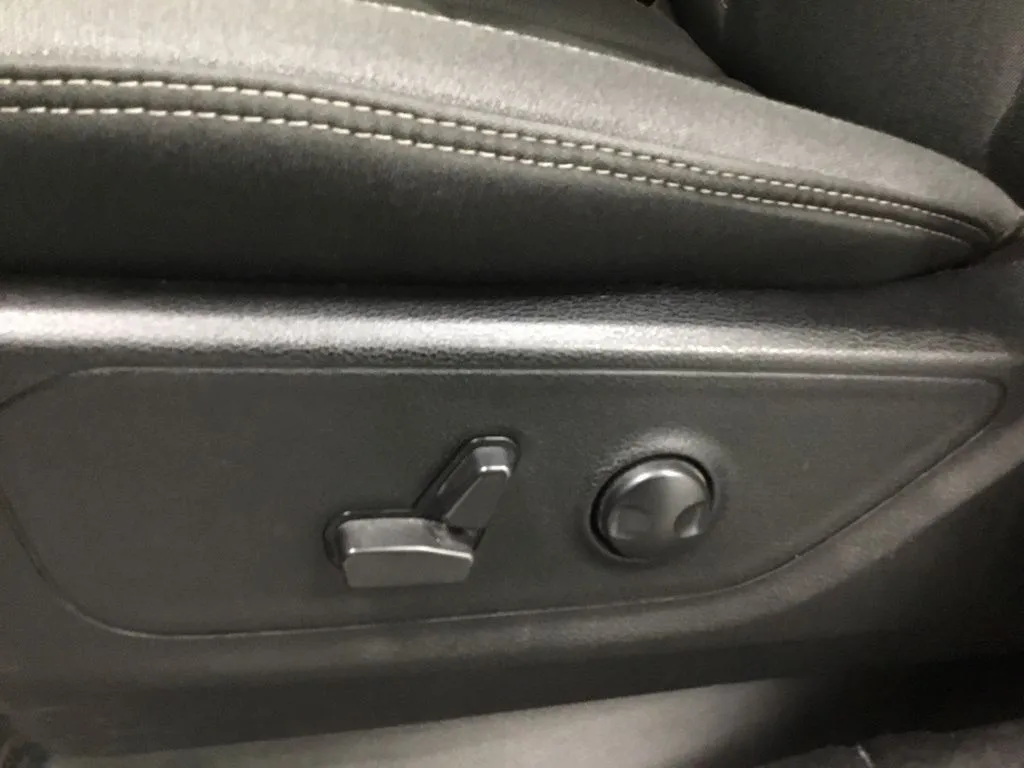 2022 Ram 1500 Big Horn Lone Star photo 3