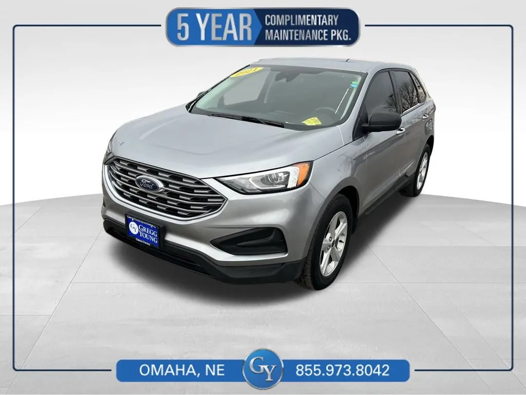 2021 Ford Edge SE's photo