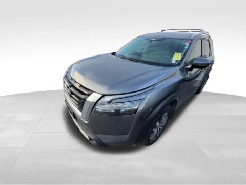 More photos of 2022 Nissan Pathfinder SL at Gregg Young Chevrolet - Omaha, NE