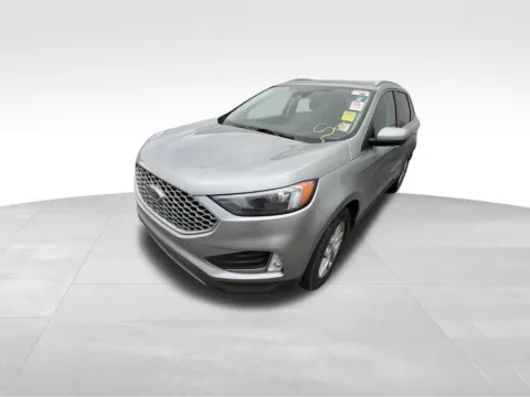 More photos of 2024 Ford Edge SEL at Gregg Young Chevrolet - Omaha, NE