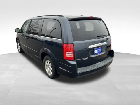 More photos of 2008 Chrysler Town & Country Touring at Gregg Young Chevrolet - Omaha, NE