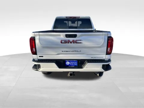 More photos of 2022 GMC Sierra 2500HD Denali at Gregg Young Chevrolet - Omaha, NE