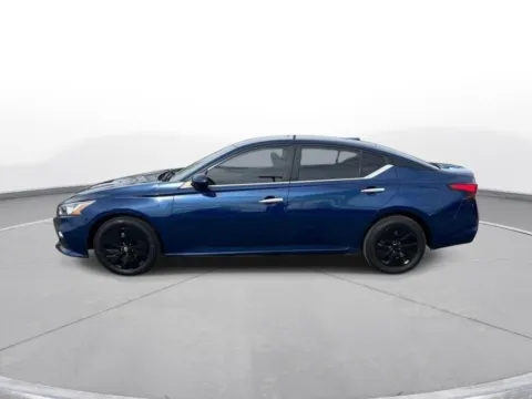 Another view of 2019 Nissan Altima 2.5 S for sale in Omaha, NE at Gregg Young Chevrolet - Omaha