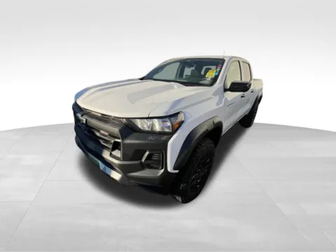 More photos of 2024 Chevrolet Colorado Trail Boss at Gregg Young Chevrolet - Omaha, NE