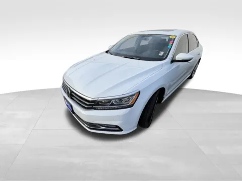 More photos of 2018 Volkswagen Passat 2.0T SE w/Technology at Gregg Young Chevrolet - Omaha, NE