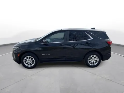 Photos of 2023 Chevrolet Equinox LT for sale in Omaha, NE at Gregg Young Chevrolet - Omaha