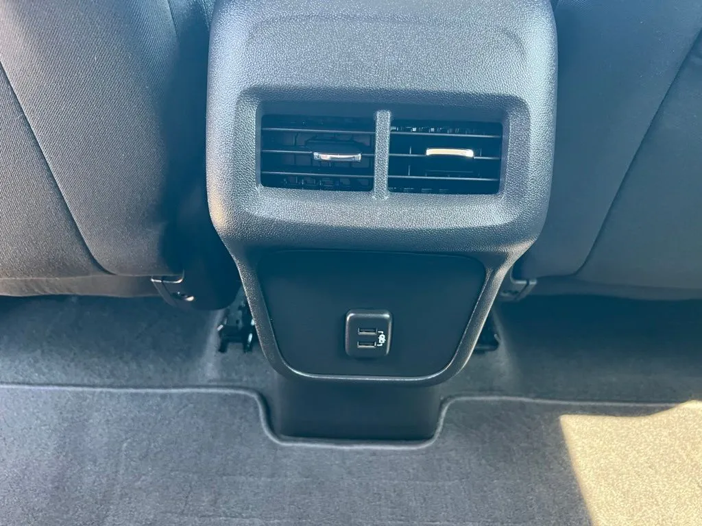 2023 Chevrolet Equinox 2FL - Photo 22