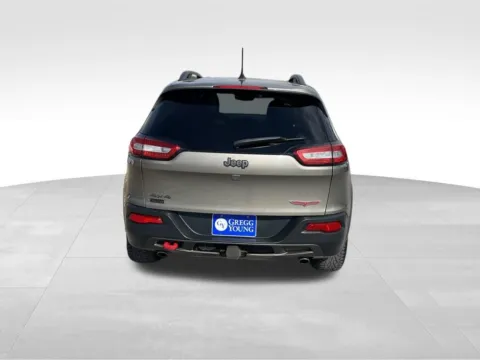 More photos of 2017 Jeep Cherokee Trailhawk at Gregg Young Chevrolet of Omaha, NE