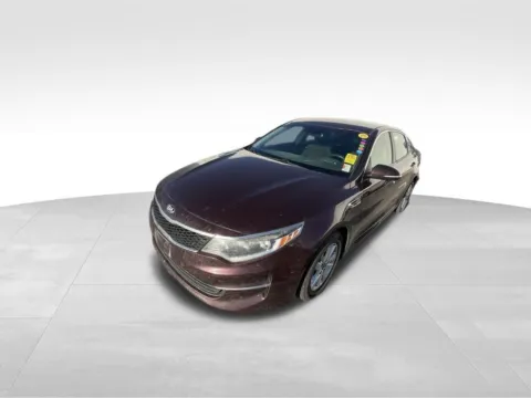 More photos of 2018 Kia Optima LX at Gregg Young Chevrolet of Omaha, NE
