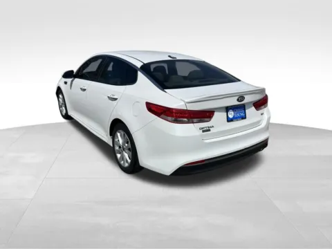 More photos of 2016 Kia Optima EX at Gregg Young Chevrolet of Omaha, NE