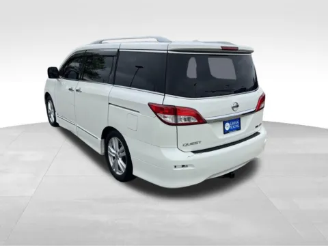 More photos of 2011 Nissan Quest 3.5 LE at Gregg Young Chevrolet of Omaha, NE