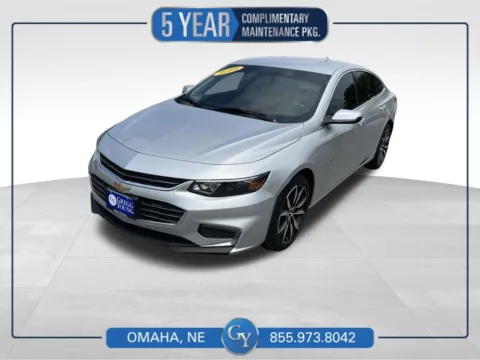 Silver 2018 Chevrolet Malibu LT for sale in Omaha, NE
