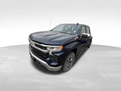 More photos of 2023 Chevrolet Silverado 1500 LT at Gregg Young Chevrolet of Omaha, NE