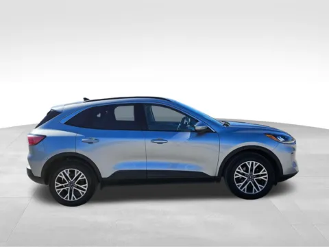 More photos of 2021 Ford Escape SEL at Gregg Young Chevrolet of Omaha, NE