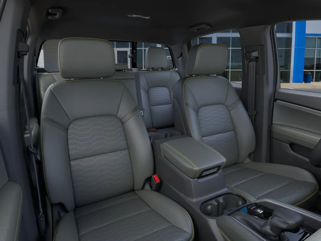 2026 Chevrolet Colorado ZR2 - Photo 16