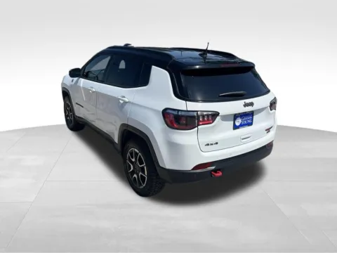 More photos of 2025 Jeep Compass Trailhawk at Gregg Young Chevrolet of Omaha, NE