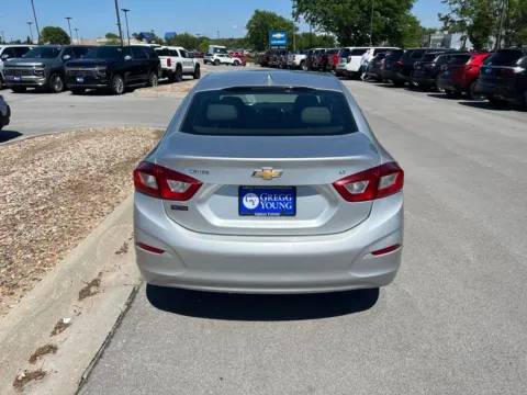 More photos of 2018 Chevrolet Cruze LT at Gregg Young Chevrolet of Omaha, NE