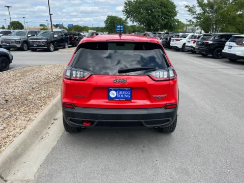 More photos of 2019 Jeep Cherokee Trailhawk at Gregg Young Chevrolet of Omaha, NE