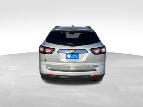 More photos of 2014 Chevrolet Traverse 2LT at Gregg Young Chevrolet of Omaha, NE