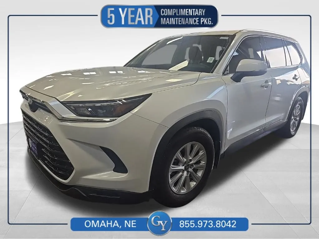 Unknown 2024 Toyota Grand Highlander Hybrid XLE for sale in Omaha, NE