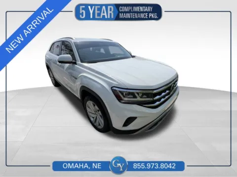 White 2021 Volkswagen Atlas Cross Sport 3.6L V6 SE w/Technology for sale in Omaha, NE