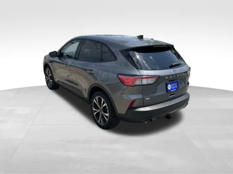 More photos of 2021 Ford Escape Hybrid SE at Gregg Young Chevrolet of Omaha, NE