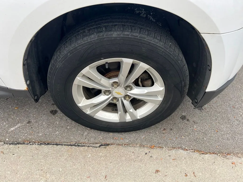 2012 Chevrolet Equinox LS - Photo 11
