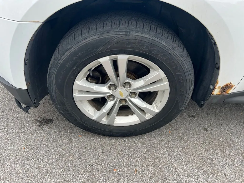 2012 Chevrolet Equinox LS - Photo 12