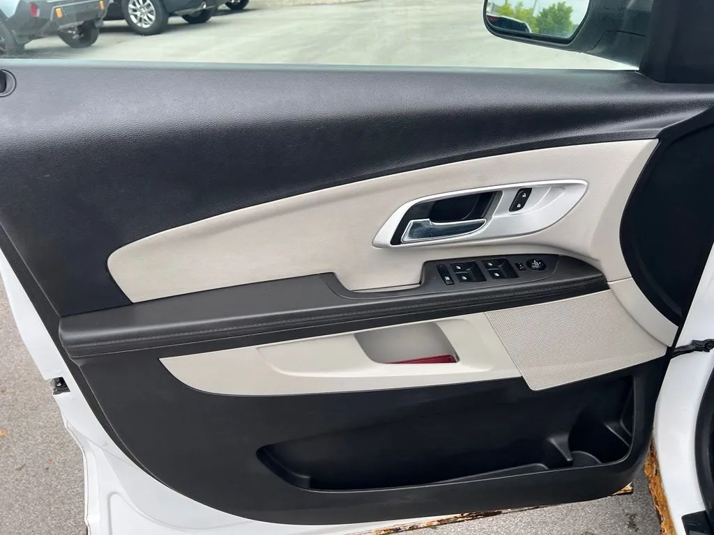 2012 Chevrolet Equinox LS - Photo 16