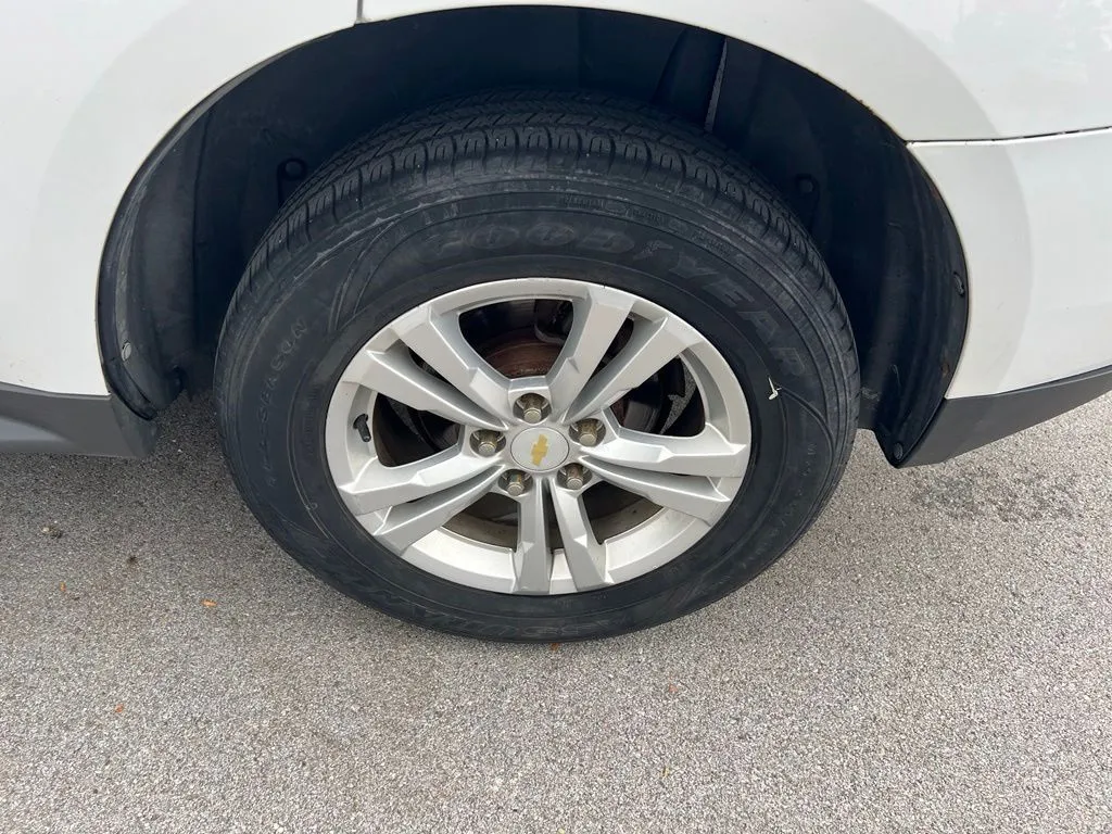 2012 Chevrolet Equinox LS - Photo 13