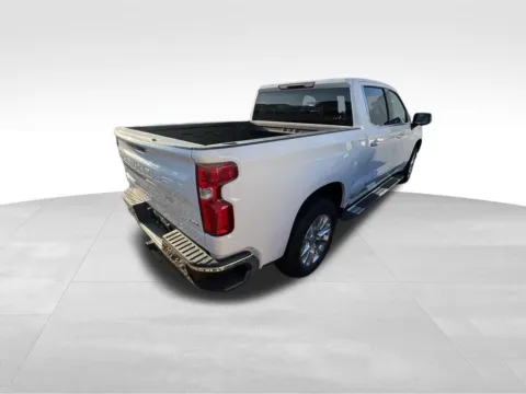 More photos of 2020 Chevrolet Silverado 1500 LTZ at Gregg Young Chevrolet of Omaha, NE