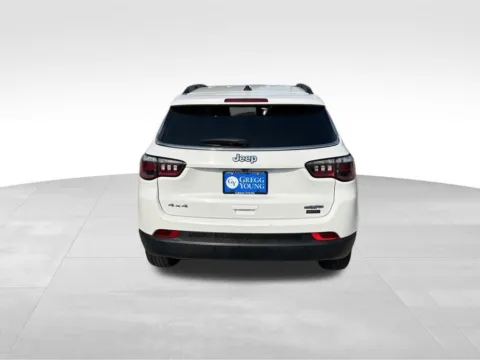 More photos of 2024 Jeep Compass Latitude at Gregg Young Chevrolet of Omaha, NE