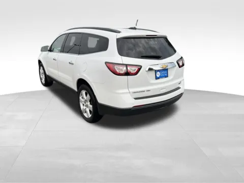 More photos of 2017 Chevrolet Traverse LT at Gregg Young Chevrolet of Omaha, NE