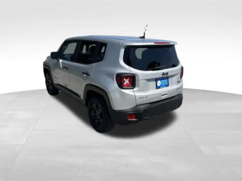 More photos of 2021 Jeep Renegade Sport at Gregg Young Chevrolet of Omaha, NE