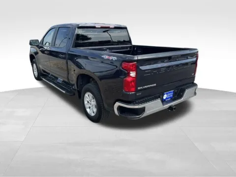 More photos of 2023 Chevrolet Silverado 1500 LT at Gregg Young Chevrolet of Omaha, NE