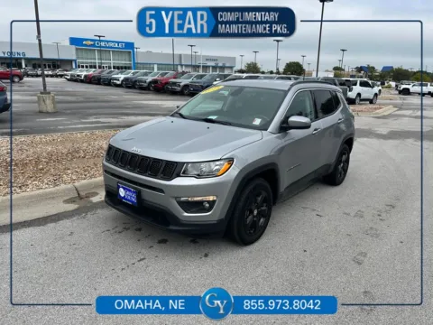Silver 2018 Jeep Compass Latitude for sale in Omaha, NE