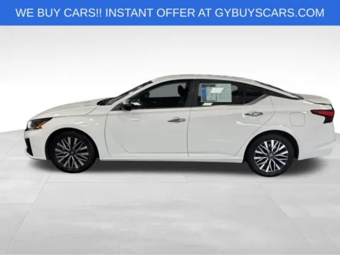 Another view of 2025 Nissan Altima 2.5 SV for sale in Omaha, NE at Gregg Young Chevrolet of Omaha