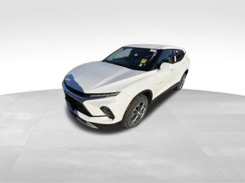 More photos of 2025 Chevrolet Blazer LT at Gregg Young Chevrolet of Omaha, NE