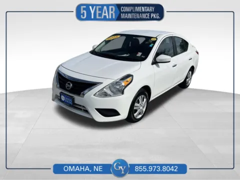 White 2018 Nissan Versa 1.6 SV for sale in Omaha, NE