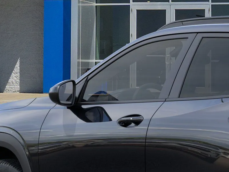 2026 Chevrolet Trax LT photo 2