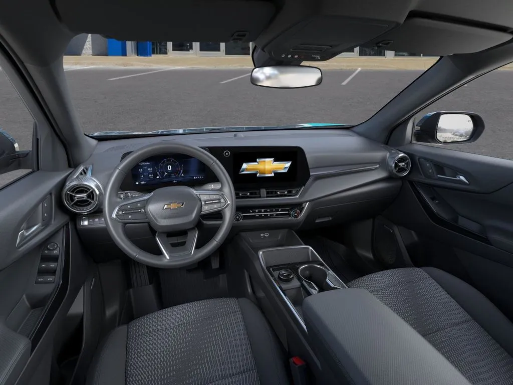 2026 Chevrolet Equinox LT photo 4