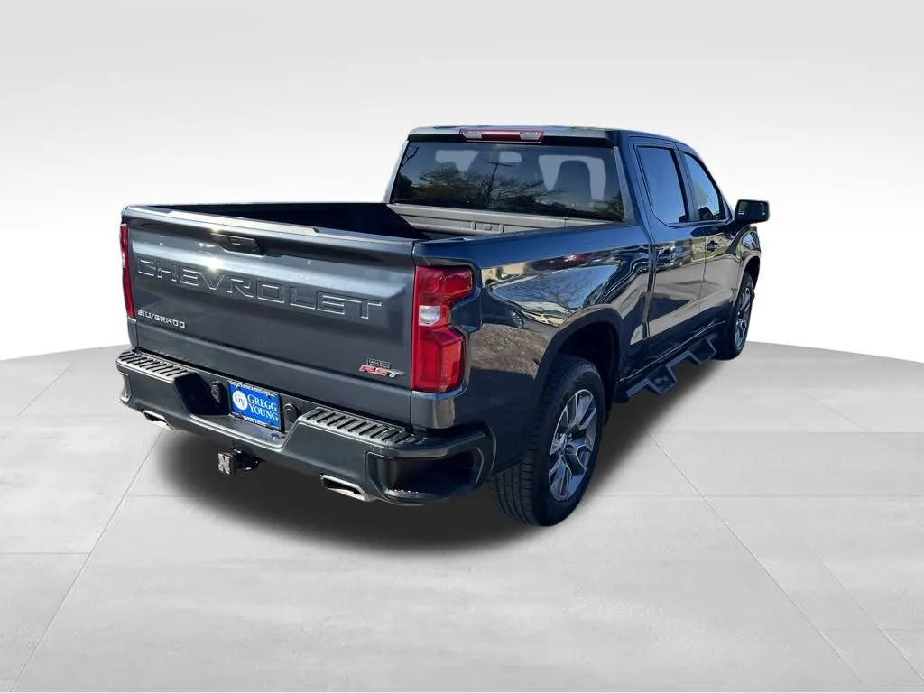2021 Chevrolet Silverado 1500 RST photo 2