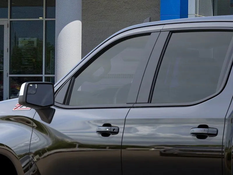 2026 Chevrolet Silverado 1500 LT photo 3