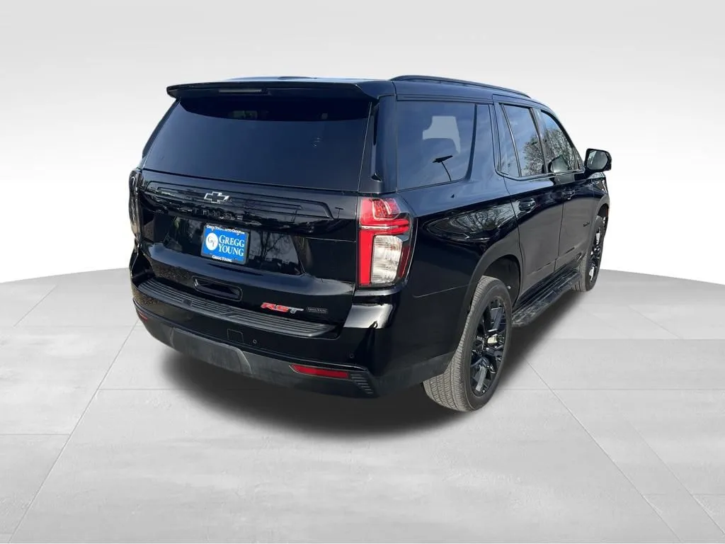 2024 Chevrolet Tahoe RST photo 2