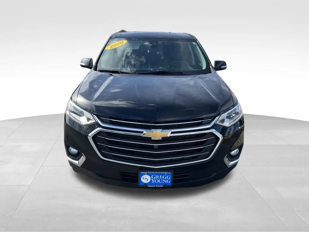2020 Chevrolet Traverse Cloth photo 2