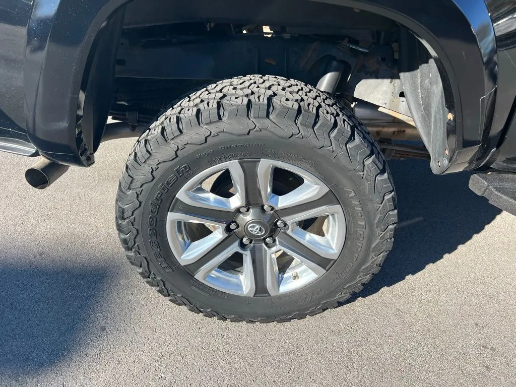 2018 Toyota Tacoma Limited photo 4