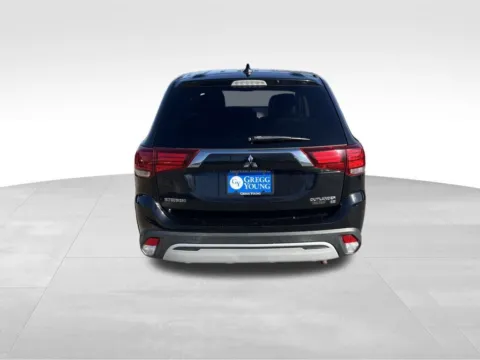 More photos of 2019 Mitsubishi Outlander SE at Gregg Young Chevrolet - Omaha, NE
