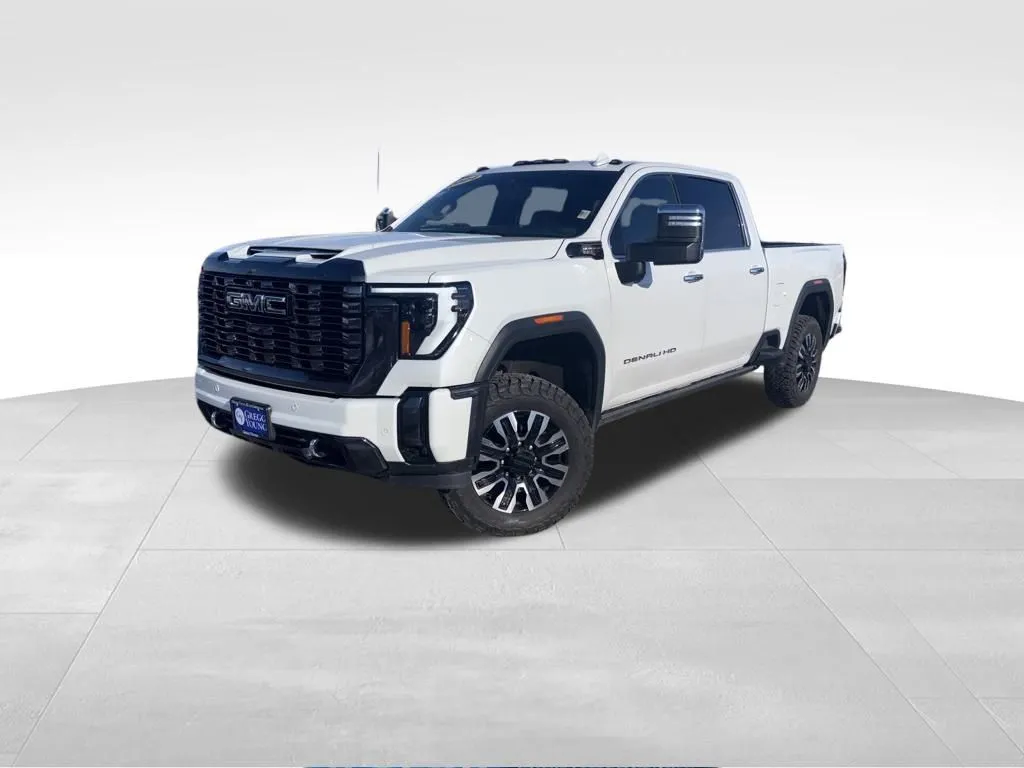 2024 GMC Sierra 2500HD Denali Ultimate's photo