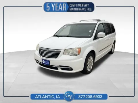 White 2014 Chrysler Town & Country Touring for sale in Atlantic, IA